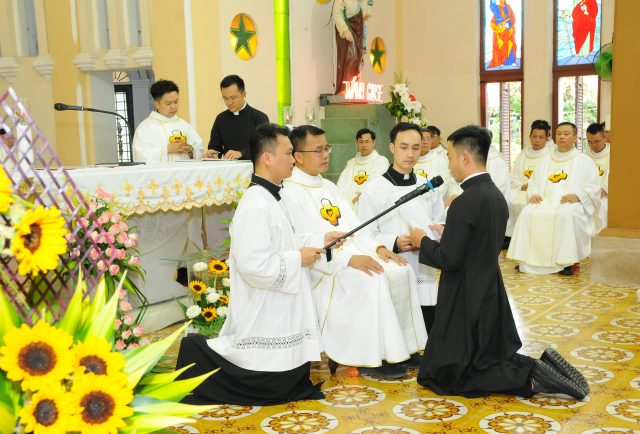 Tâm Tình Ngày Vĩnh Khấn 1 linhmucthanhtamvn 3 13