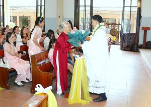 Thánh Lễ Tạ ơn Tân Linh Mục Cha Phao lô Đoàn Nhơn Ân Phúc, SCJ (05/01/2023) 11 z4017116778142 e66f688ffc2f7b15bde223edf6fd261a